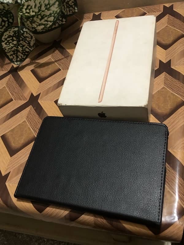 Ipad Mini 5 With Box 10/9 64Gb 0