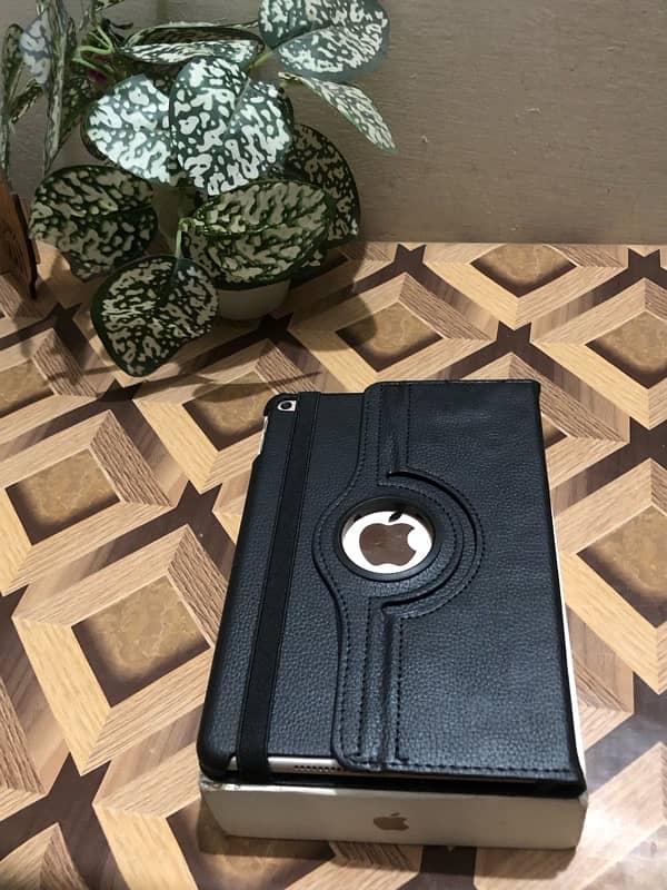 Ipad Mini 5 With Box 10/9 64Gb 1