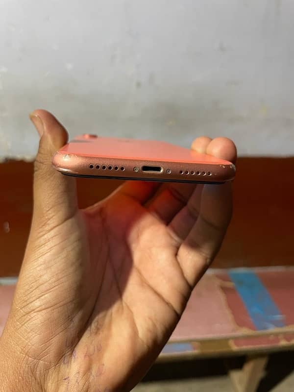 IPhone XR dubal Sim aprved 256gb urgent sale 1