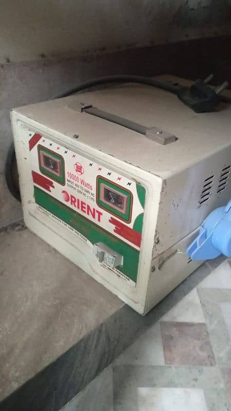Automatic Voltage Stabilizer 10000 Watt (Orient) 3