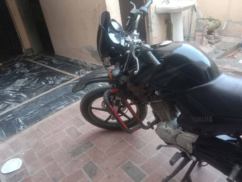 yamaha ybr 125g best condition model 2018-19 1