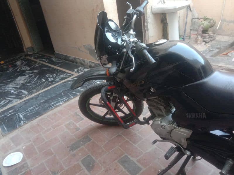 yamaha ybr 125g best condition model 2018-19 2