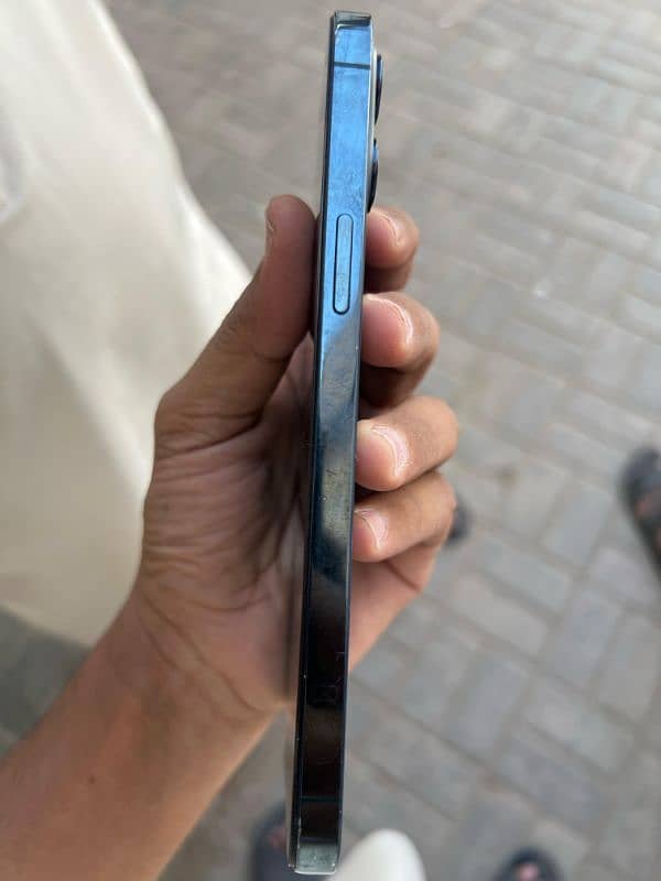 iphone 12 pro max factory unlocked full box 3