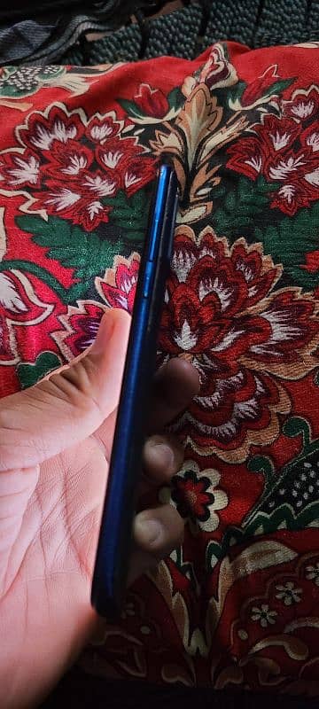 Huawei nova 5i 4gb 128gb dual Sim pta approved 10.10 only phone 9