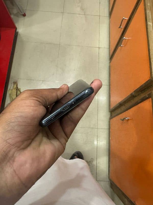 oneplus9 5G 8/128 BACK CHANGE BAKI ALL OKK NO SHADE NO DOT 4