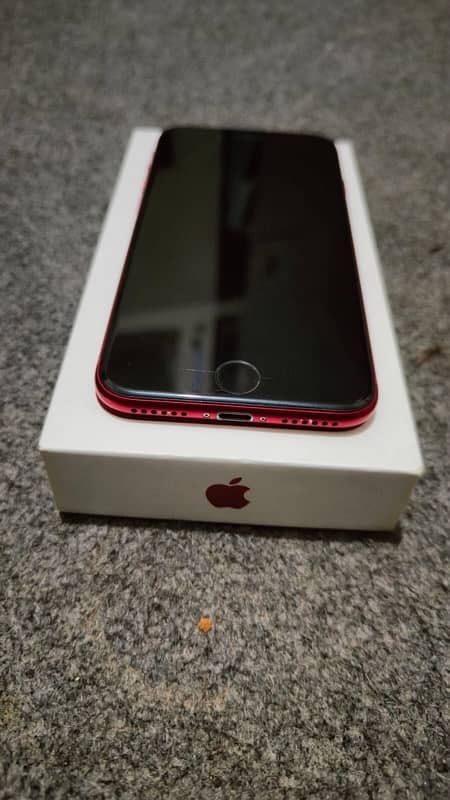iPhone SE 2022 Non PTA Complete Box Product Red 1
