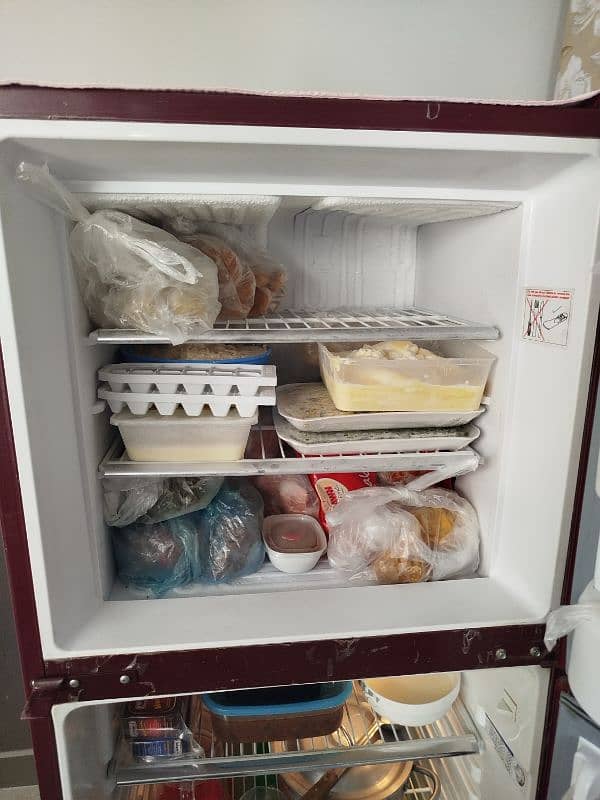 Orient Fridge, 4