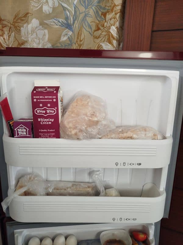 Orient Fridge, 6