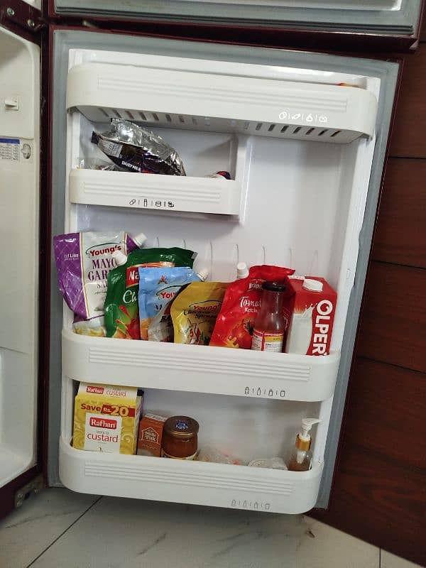 Orient Fridge, 7