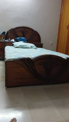 two single bed+dressing table
