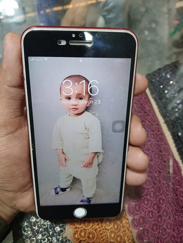 i phone 7plus (128)GB 5