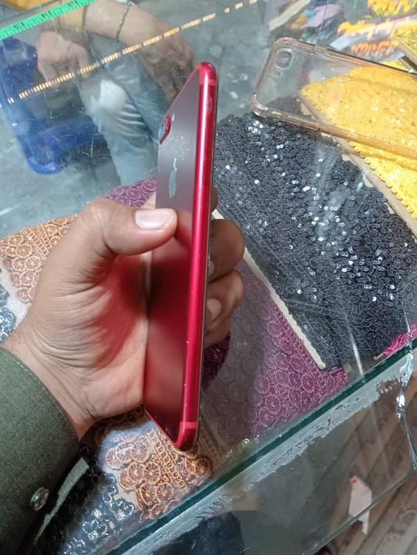 i phone 7plus (128)GB 6