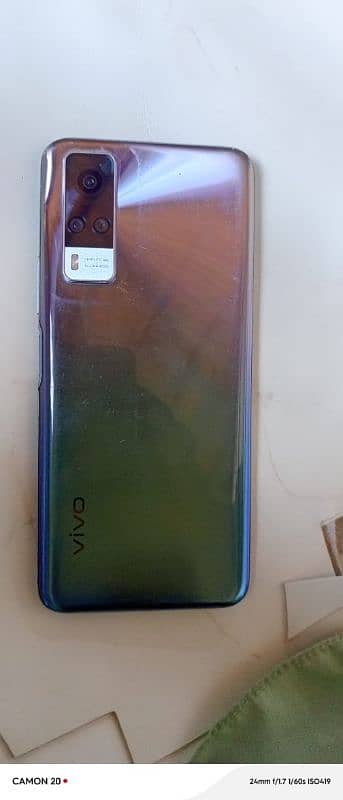 vivo y51s with box charger 8ram 128 memory 0
