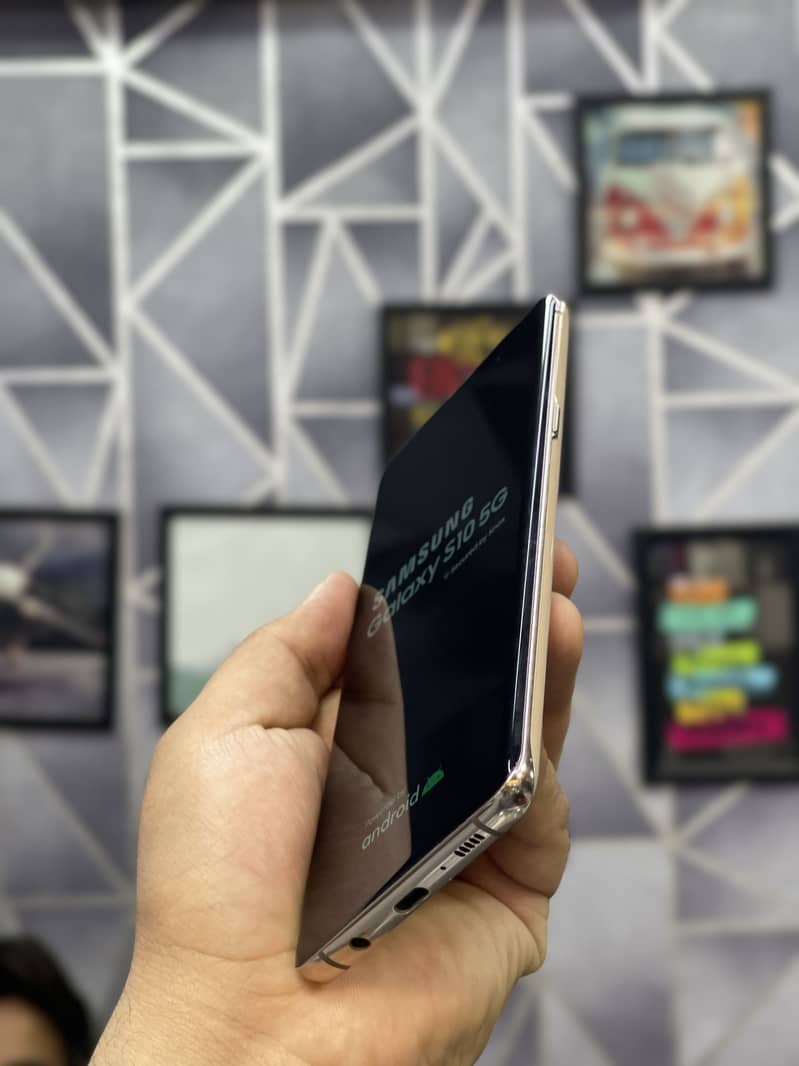Samsung S10 5g 8gb 256gb pta approved shaded 4