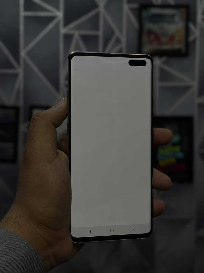 Samsung S10 5g 8gb 256gb pta approved shaded 7