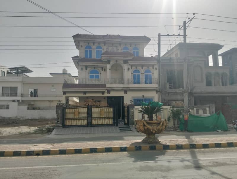 10 Marla brand new house available for rent in central park housing scheme 30