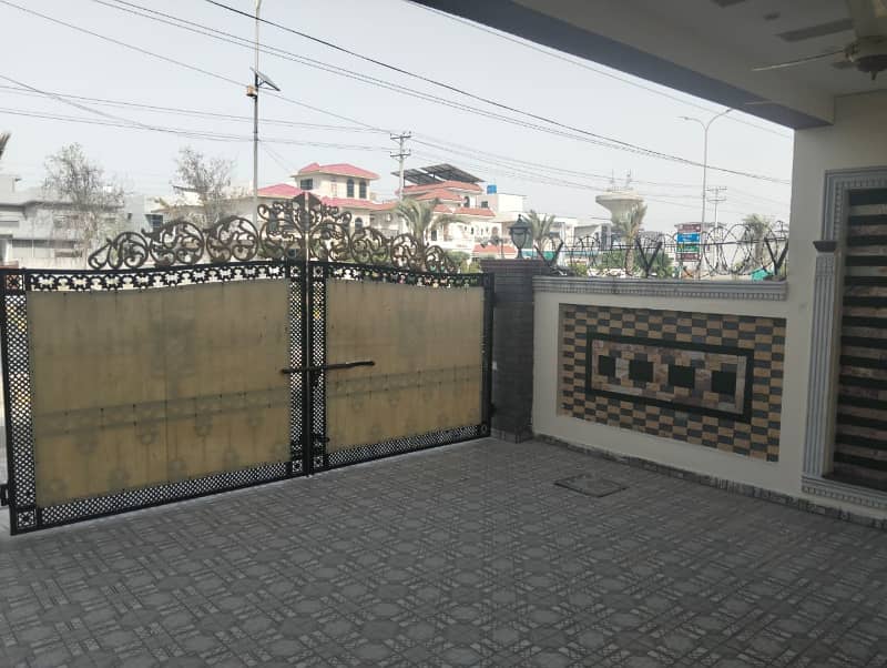 10 Marla brand new house available for rent in central park housing scheme 31