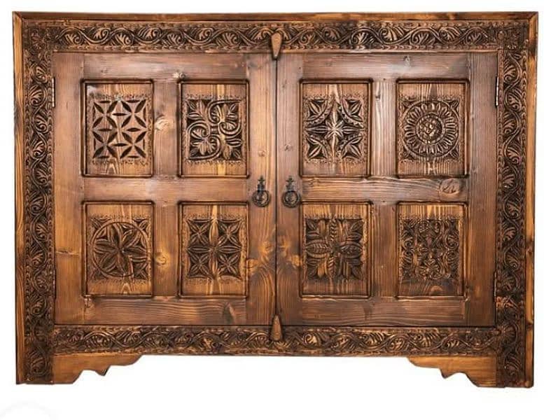 console table in Swati hand carved 0