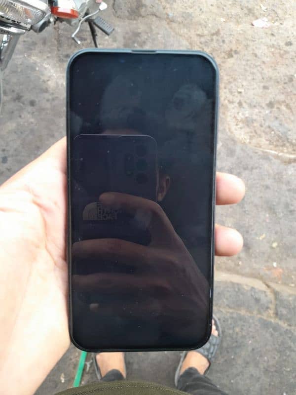 i phone 13 lush condition. 0