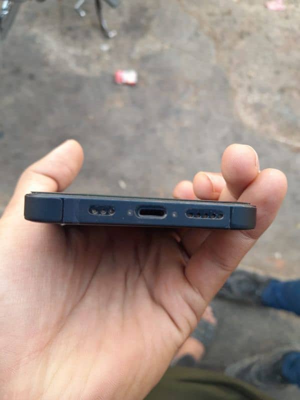 i phone 13 lush condition. 4