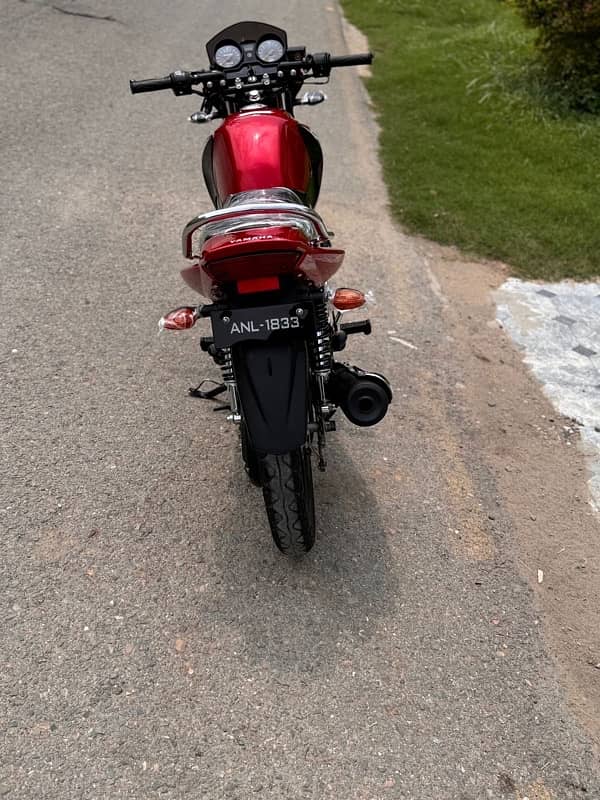 Yamaha YBR 125 4