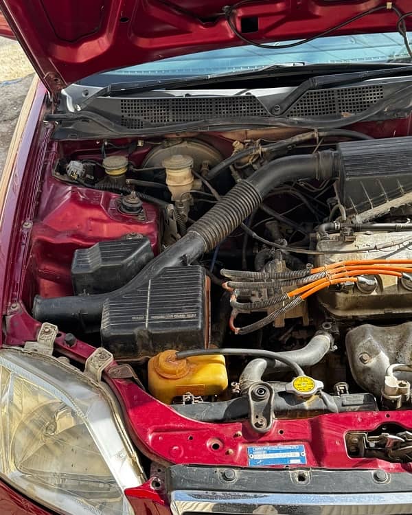 Honda Civic EXi 2000 Manual 6
