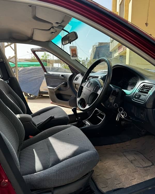 Honda Civic EXi 2000 Manual 10