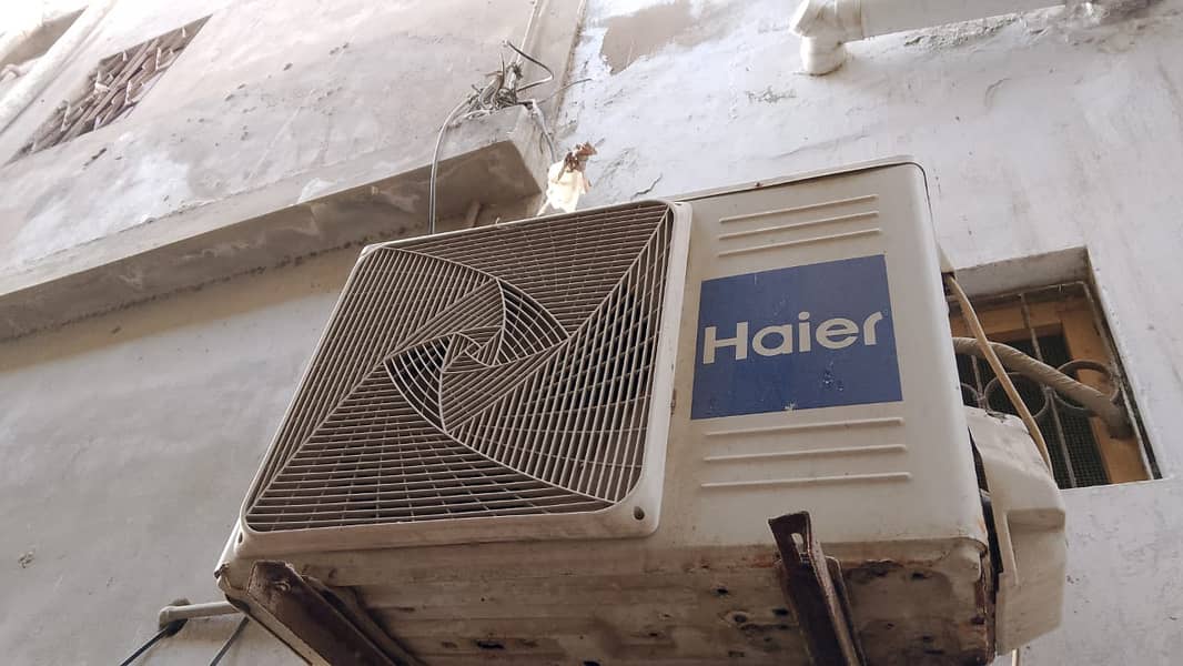 Haier split 1 ton 4