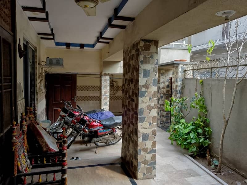 10.25 Marla Used & well maintained House for sale with 1 Marla extra land included.  Located at the prime location of Chowk Yateem Khana.  Neat & Clean House. 3