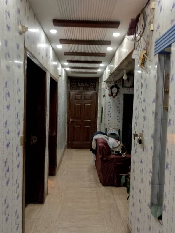 10.25 Marla Used & well maintained House for sale with 1 Marla extra land included.  Located at the prime location of Chowk Yateem Khana.  Neat & Clean House. 16