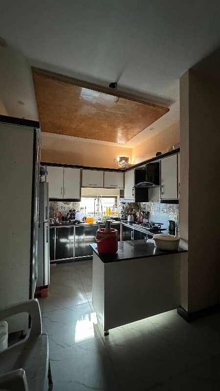 10 Marla Used House For Sale In Crystal Block Park View City, Lahore. Owner Build House, Solid Construction. 6