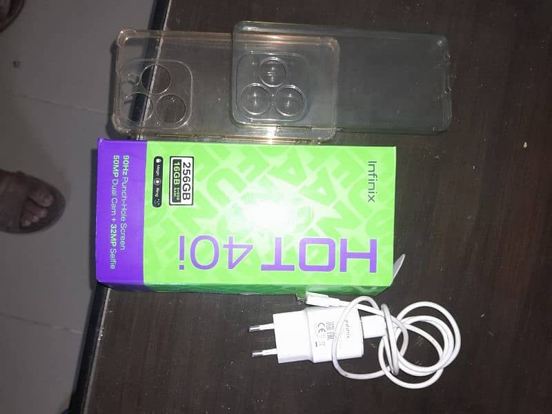 Infinix hot 40i 8/256 1