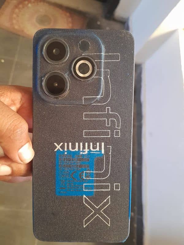 Infinix hot 40i 8/256 6