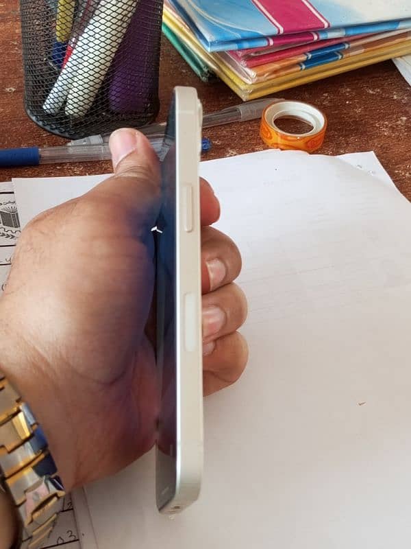 Iphone 13 brand new phone 256gb water pack Health90 Sim time Available 2