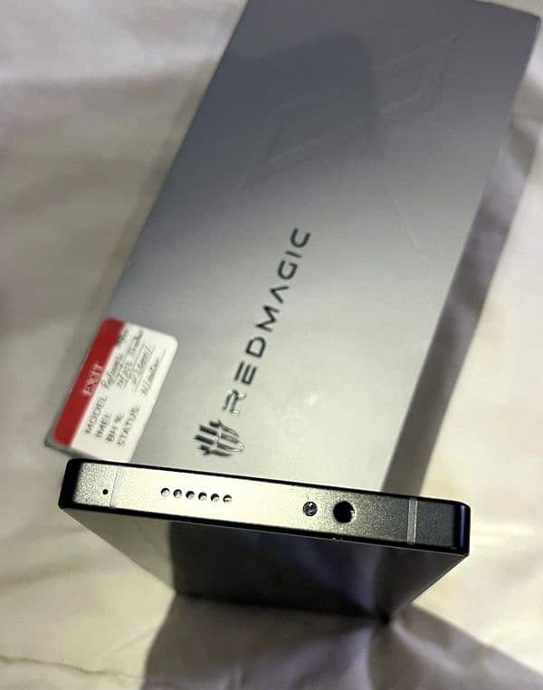 Red Magic 10 Pro (12+256) Non-PTA 6