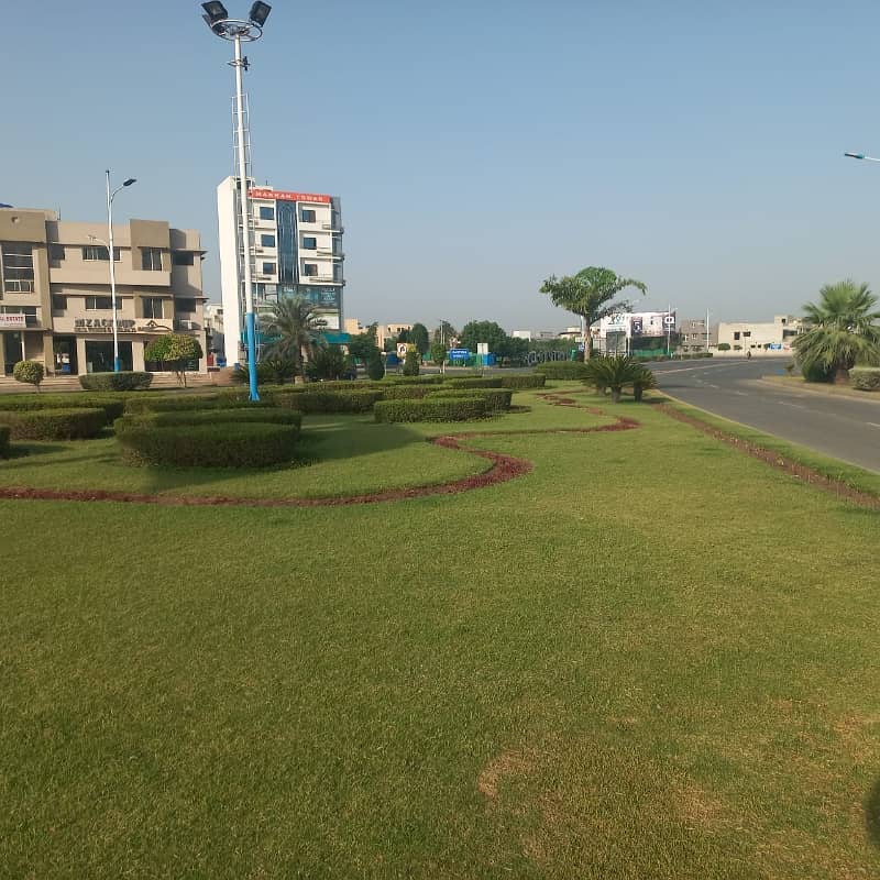 10 Marla possession utility map paid plot number 34 Eastern for sale 25