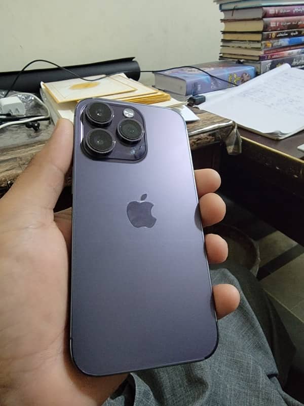iPhone 14 Pro factory unlock 1
