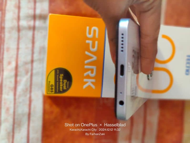 spark 20 8+8/256 3