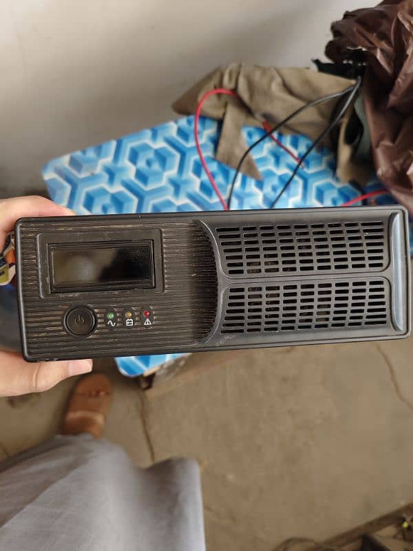 Apollo UPS 2