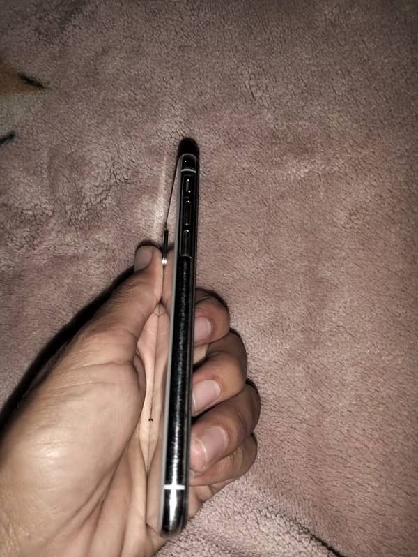 I phone X 10/10 condition  Sbb kuch Original  halat ma 4