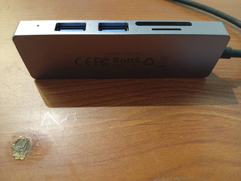 AUKEY CB-C63 3 USB 3.1 Port with Card Reader Hub 3
