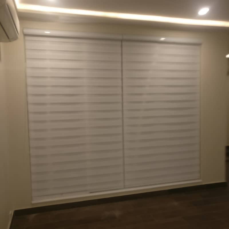 Window Blinds Zebra blinds roller blinds for Homes and Wooden floor 15