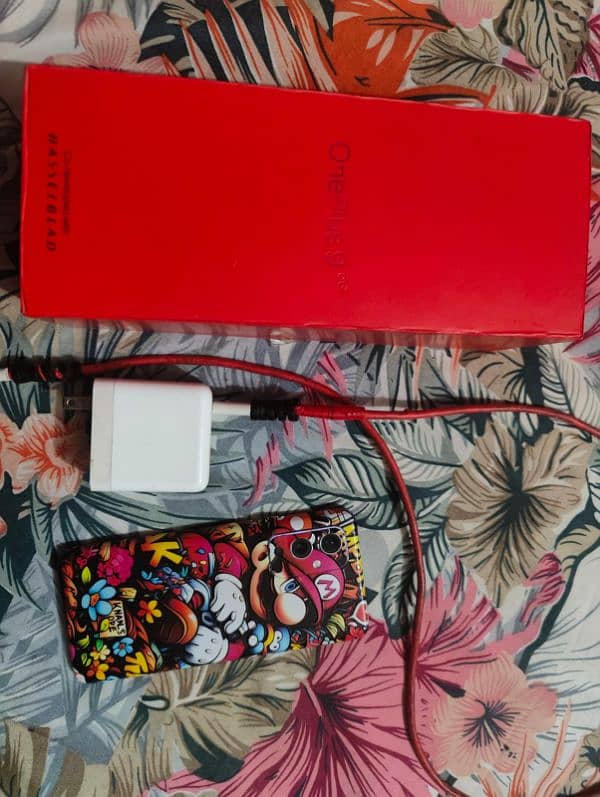 OnePlus 9 5G US 1