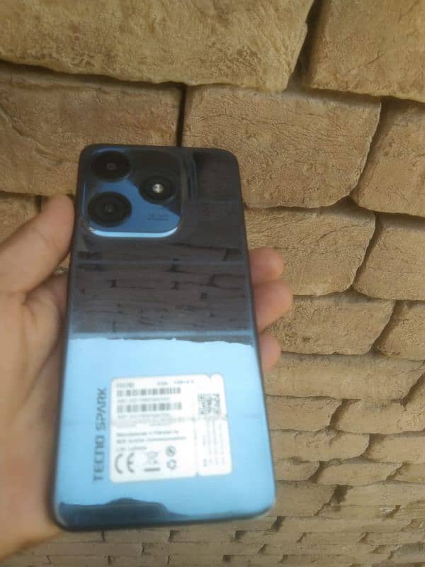 4+4=8.128GB box open kiye hoye 6 month hoye ha 9/10 condition 1