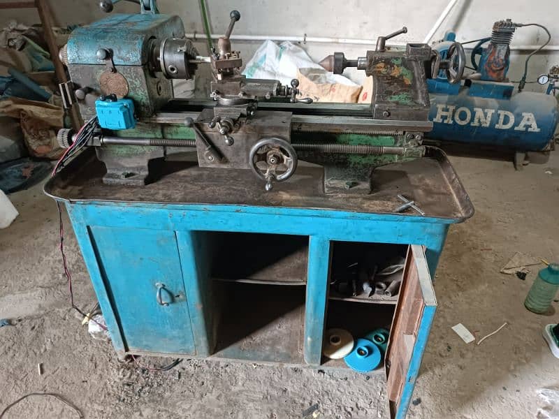 Lathe/Kharad Machine 3 foot 5