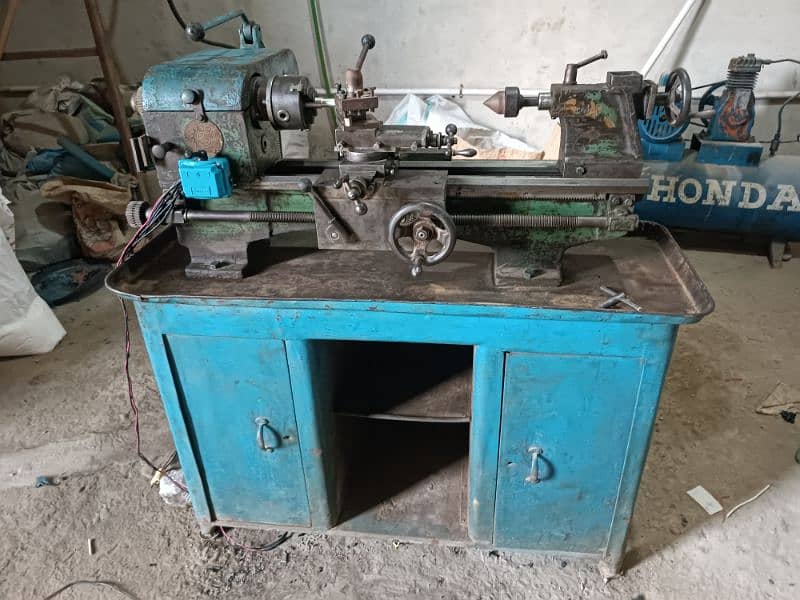 Lathe/Kharad Machine 3 foot 7