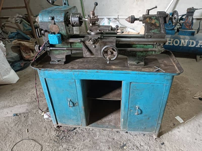 Lathe/Kharad Machine 3 foot 8