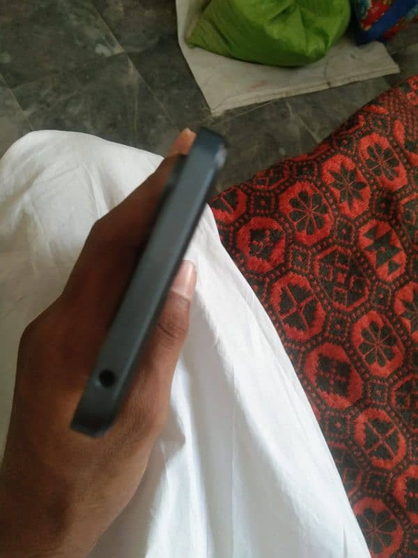 Redmi 13 C ( 6 :128 ) 5