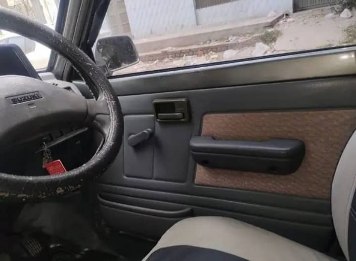 Suzuki Mehran VXR 2013 10