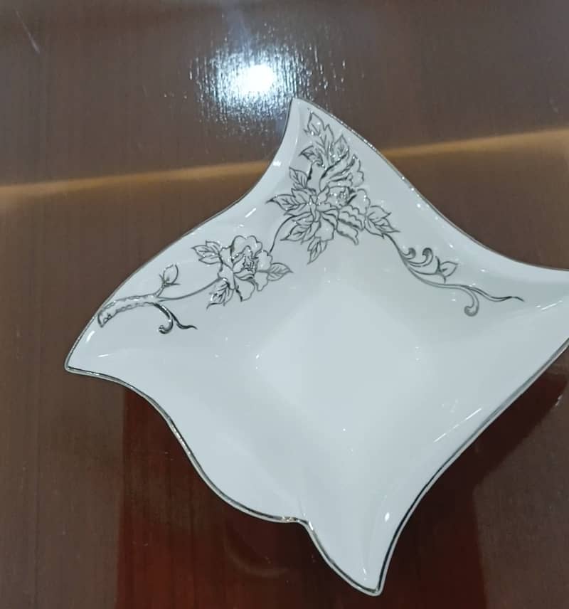 embossed bone china 75 pieces dinner set with box 10